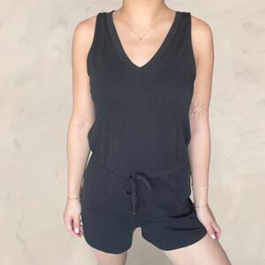 Madewell black Romper V Neck Sleeveless size XXS
